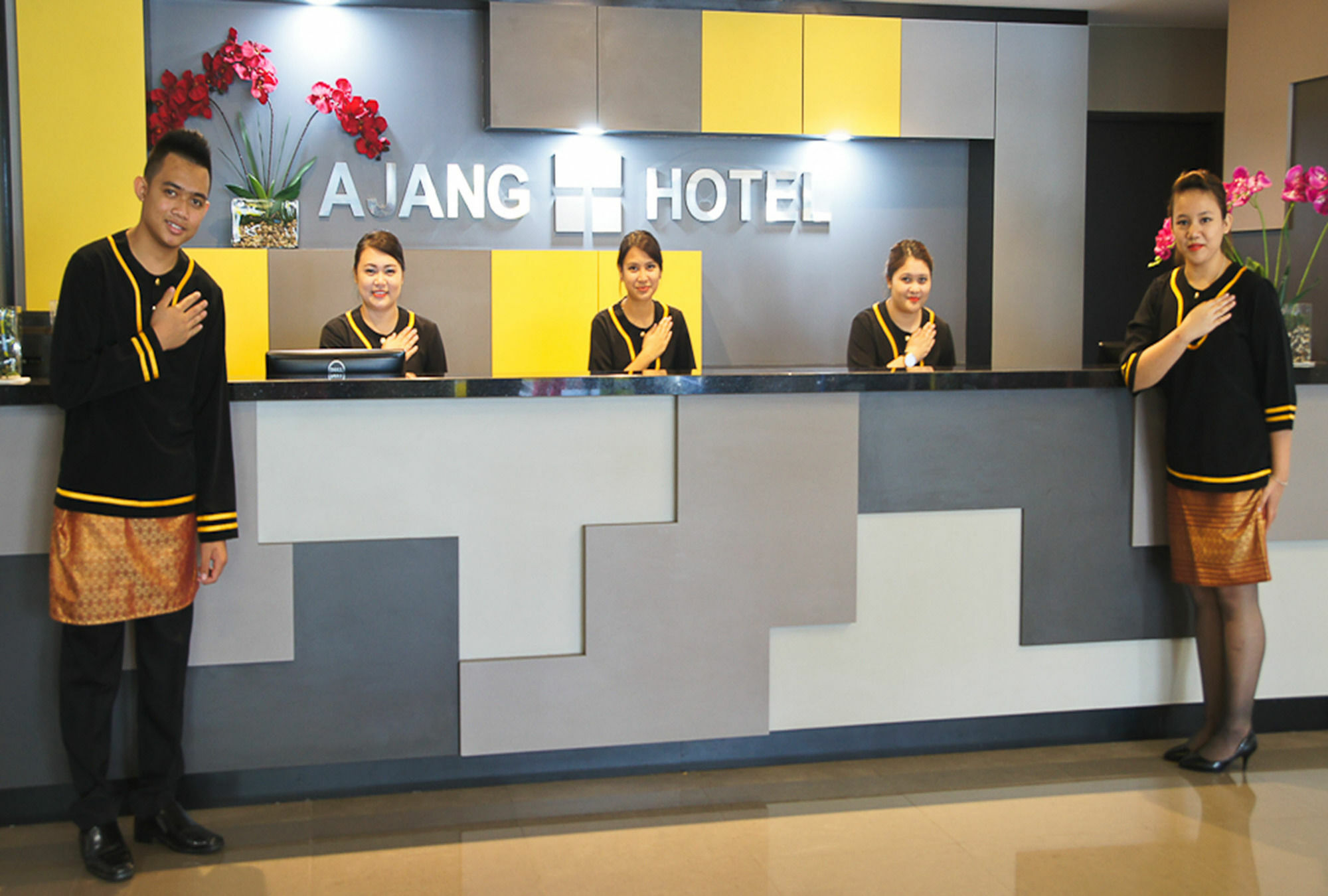 Ajang Hotel Miri Extérieur photo